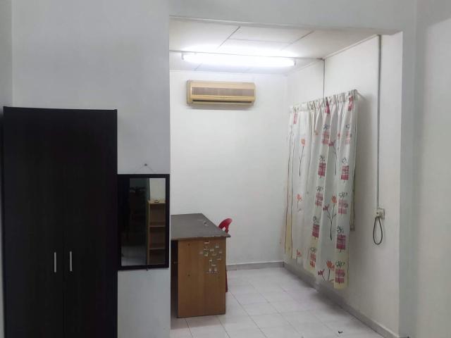 Room for rent in Malaka