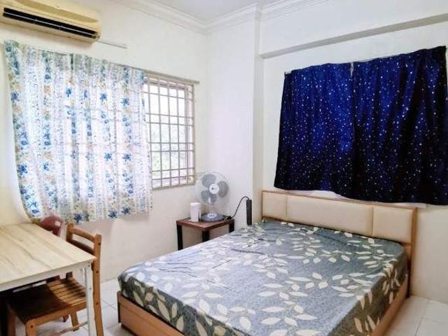 Room for rent in Mukim 13, Georgetown