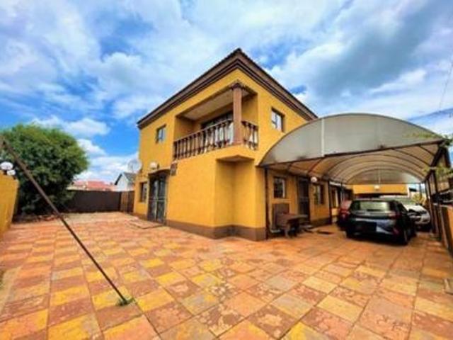 House for sale in Vosloorus, Gauteng