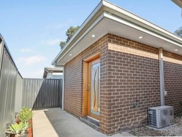 Granny Flat for rent in Marayong, Sydney