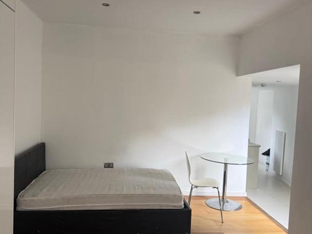 Studio for rent in Lower Edmonton, Greater London