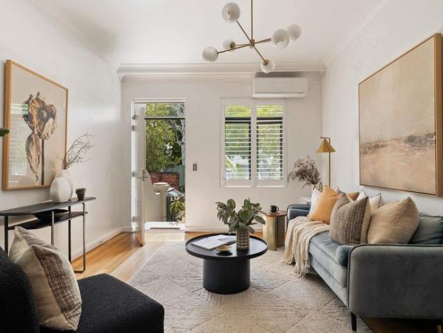 Townhouse for rent in Sydney, New South Wales