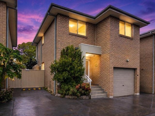 Townhouse for sale in Sydney, New South Wales