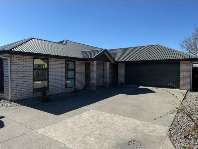 House for rent in Chaslands, Canterbury