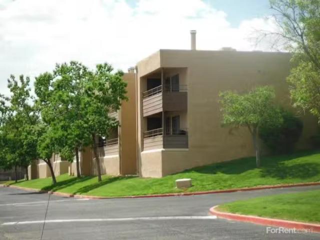 Condo for rent in Albuquerque
