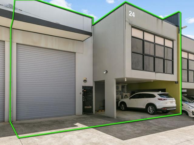 Warehouse for rent in Toombul, Queensland