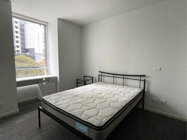 Apartment for rent in Carlton
