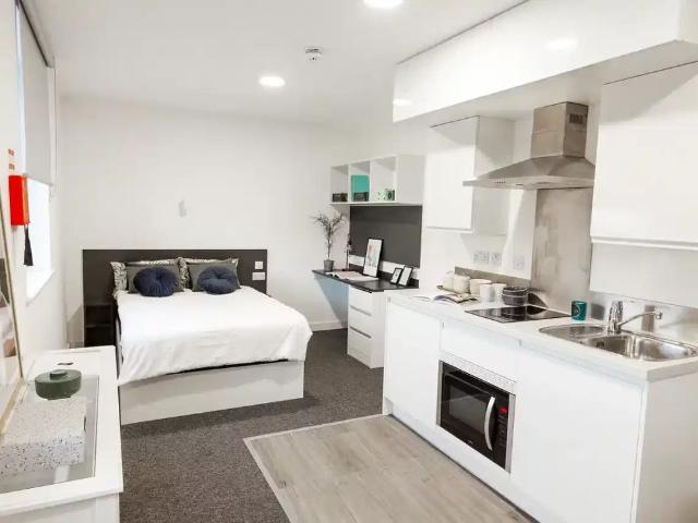 Studio for rent in Barracks, The Bridge