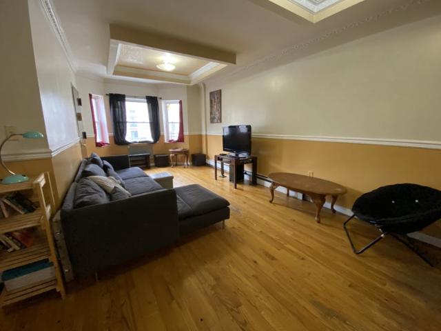Room for rent in The Bronx, Arverne