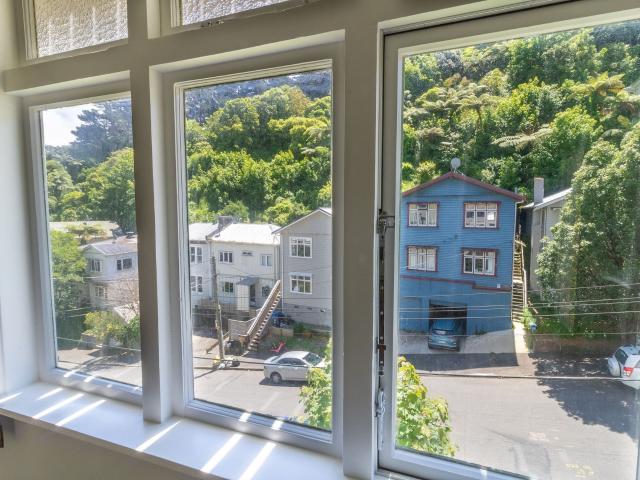 Apartment for rent in Mitchelltown, Wellington