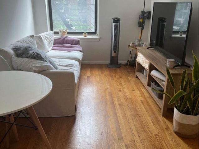 Room for rent in Arverne, New York