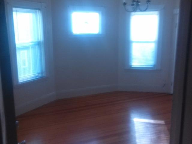 Room for rent in Dorchester, Boston