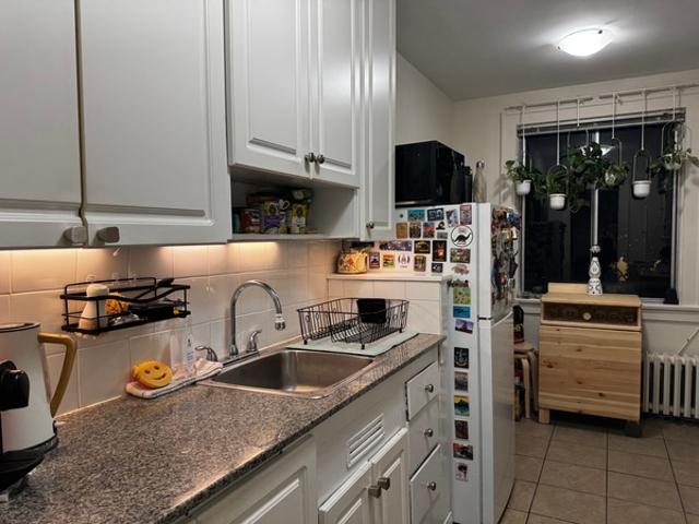 Room for rent in Vancouver, British Columbia