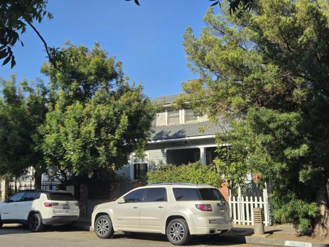 Room for rent in Canoga Park, California