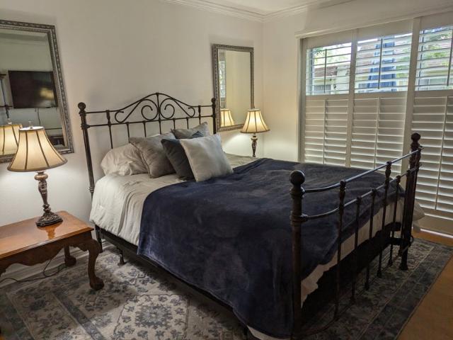 Room for rent in North Laguna Hills, Laguna Hills