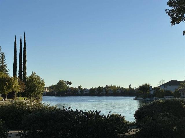 Room for rent in California