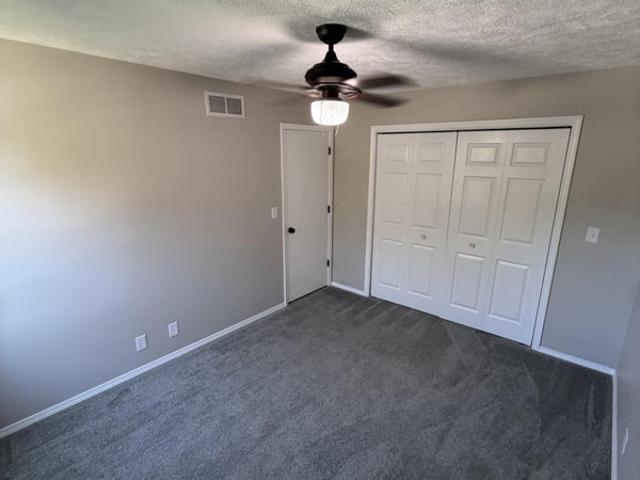 Room for rent in Pepper Ridge, Bloomington