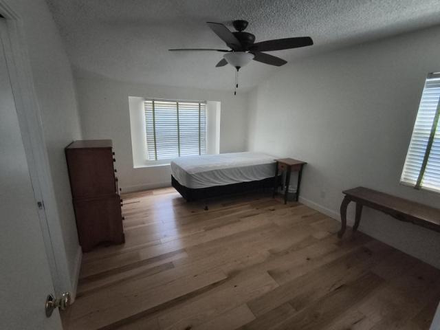 Room for rent in La Canada Flintridge, California