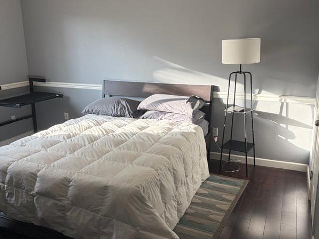 Room for rent in Granada Hills North Neighborhood Council District, Canoga Park