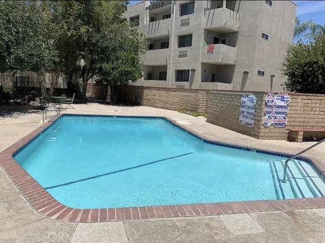 Room for rent in Sylmar Neighborhood Council District, Canoga Park