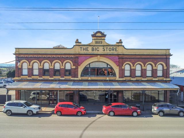 Retail for sale in Longford, Tasmania