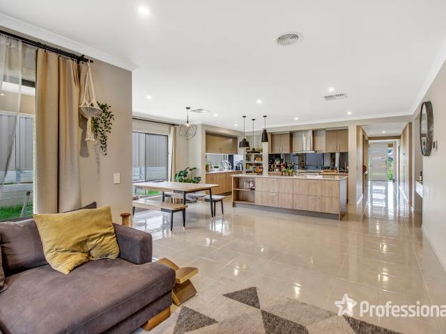 House for sale in Lloyd, Wagga Wagga City Council