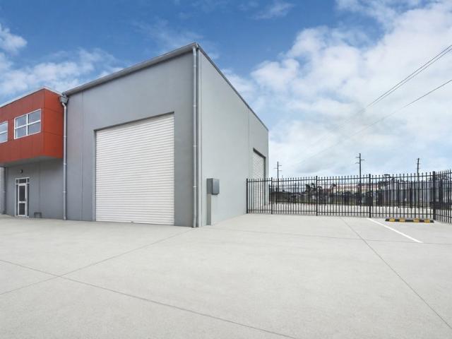 Warehouse for rent in South Nowra, New South Wales