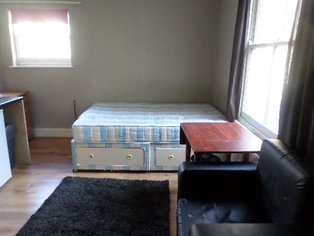 Studio for rent in West Kensington, Greater London