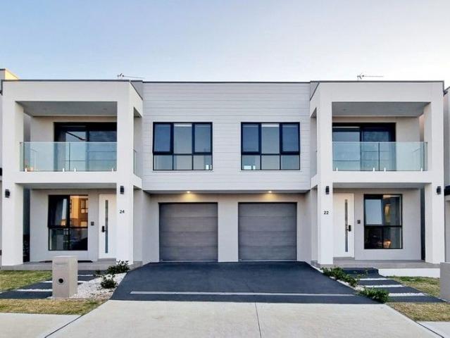 Townhouse for sale in Sydney, New South Wales