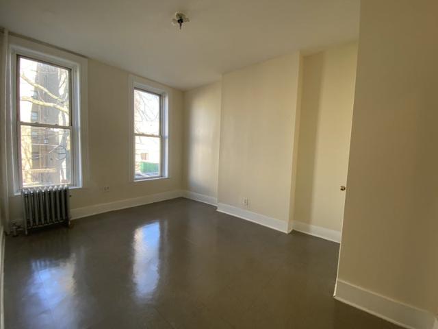 Room for rent in Arverne, New York