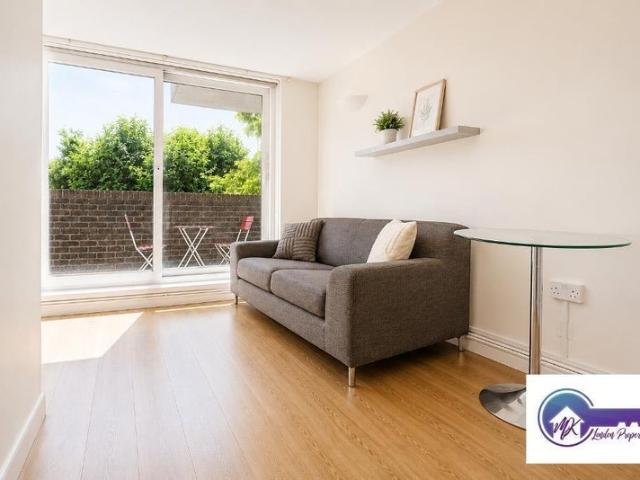 Apartment for rent in Maida Hill, Greater London