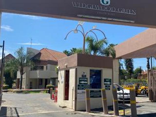 Apartment for sale in Vosloorus, Gauteng