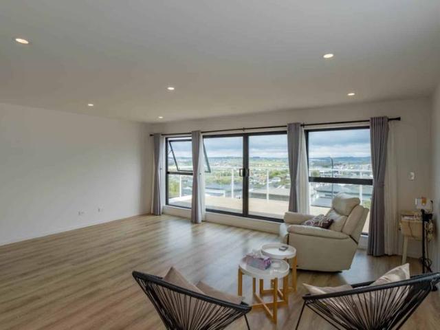 House for rent in Sunny Heights, Hibiscus and Bays