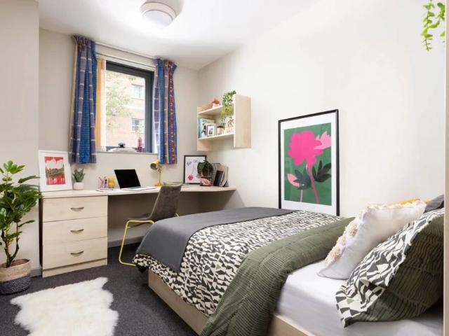 Room for rent in City Centre, Georgia