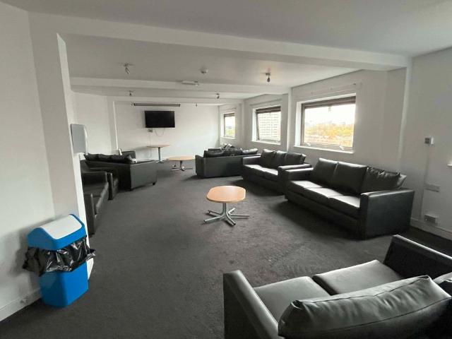 Studio for rent in Hulme, Georgia