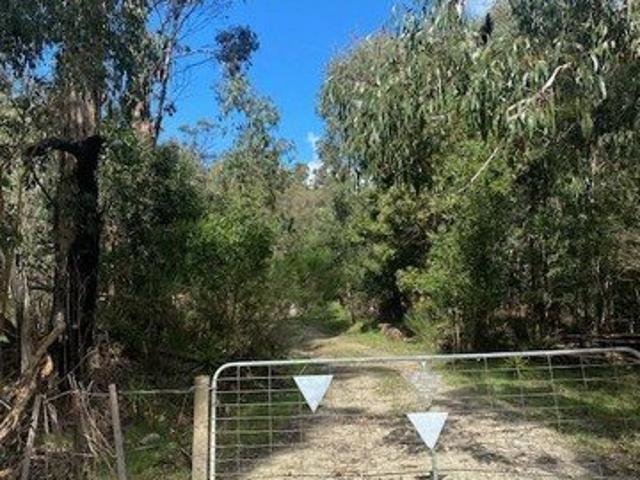 Cottage for sale in Musk Vale, Shire of Hepburn