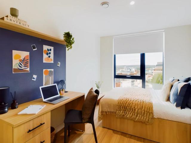 Studio for rent in Leylands, West Yorkshire