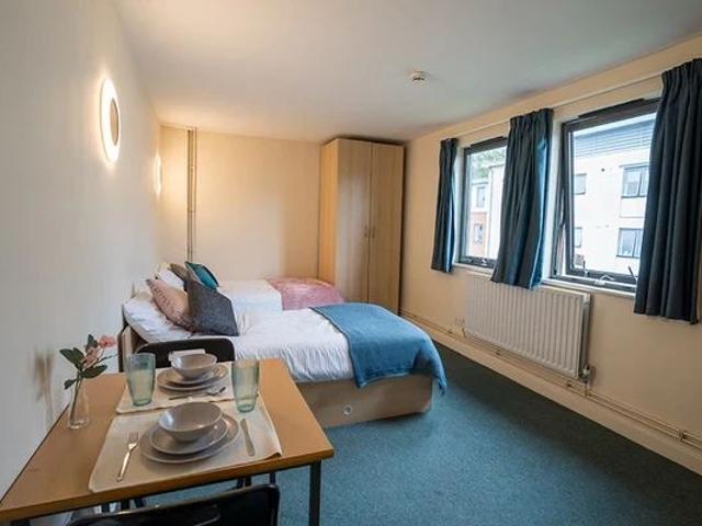 Studio for rent in Forest Fields, Haddon