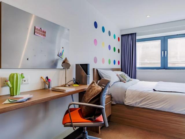 Studio for rent in Cowcaddens, Scotland