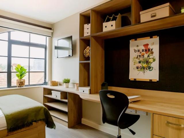 Studio for rent in West Cliff, Bournemouth