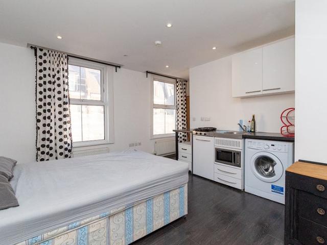 Studio for rent in West Kensington, Greater London