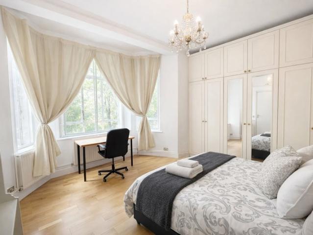 Studio for rent in Earl's Court, Greater London