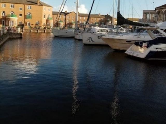 Studio for rent in Brighton Marina, Roedean