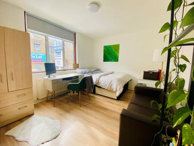 Studio for rent in London Borough of Islington, Greater London