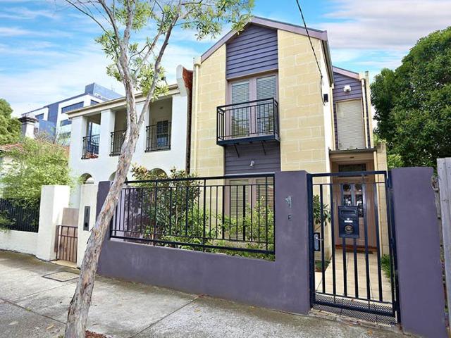 Townhouse for rent in Camerons Creek, Victoria