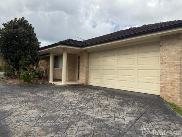 Villa for rent in Forster, New South Wales