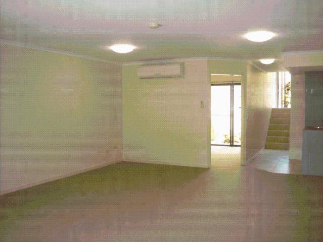 Townhouse for rent in Kings Creek, Queensland