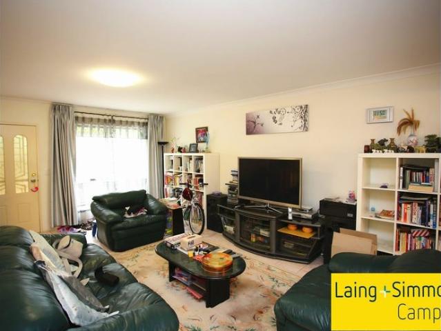 Townhouse for rent in Sydney, New South Wales