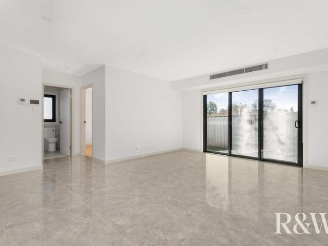 Townhouse for rent in Sydney, New South Wales