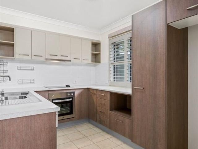 Townhouse for rent in Toombul, Queensland